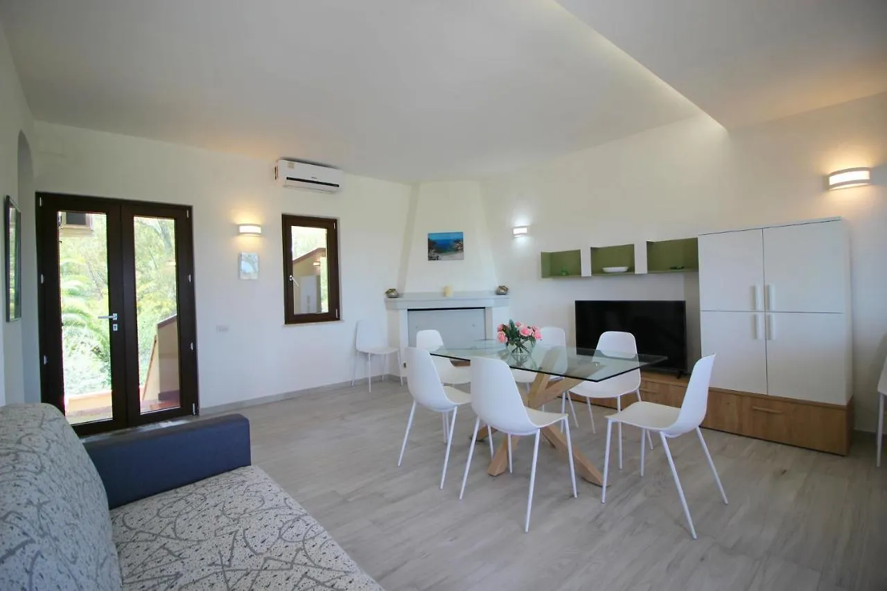 Case Vacanza Baiazzurra Monte Nai Apartment