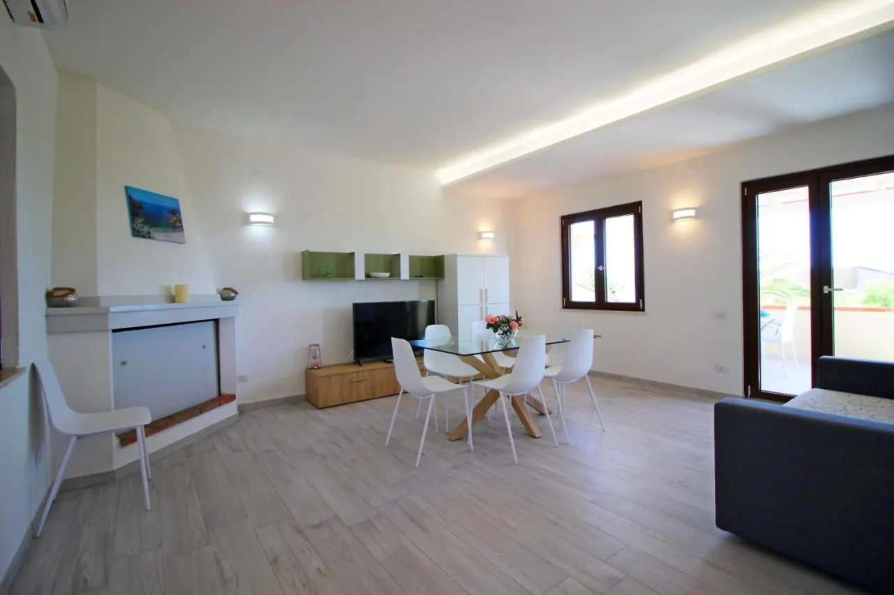 Case Vacanza Baiazzurra Monte Nai Apartment