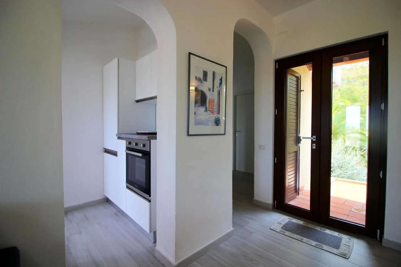 Case Vacanza Baiazzurra Monte Nai Italien