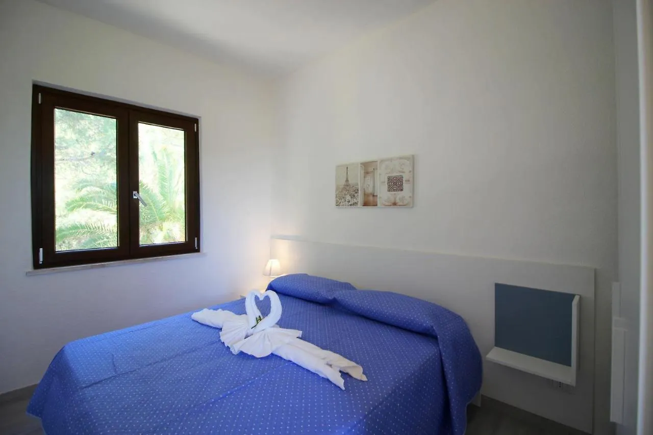 Case Vacanza Baiazzurra Monte Nai