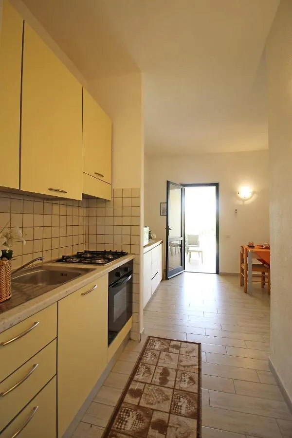 Case Vacanza Baiazzurra Monte Nai 0*,