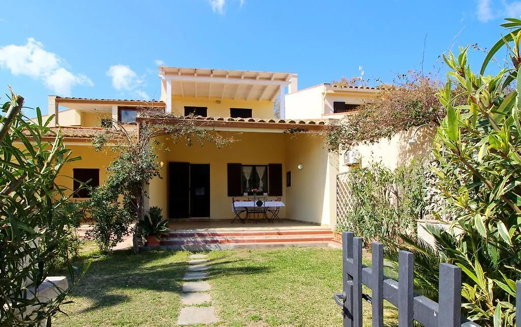 Case Vacanza Baiazzurra Monte Nai Apartment